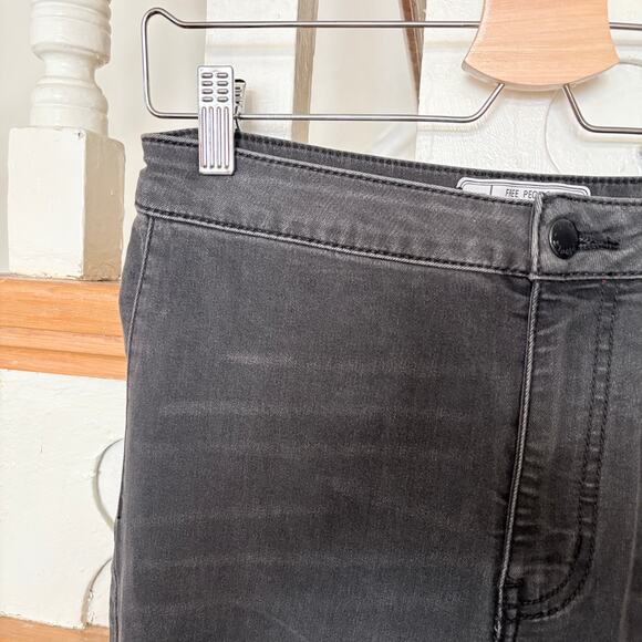 Free People We The Free Just Float On Black Flare Jeans High Rise Size 29 - Picture 5 of 10